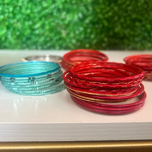 Tikka and earring set, colorful bangles - Picture 4 of 16